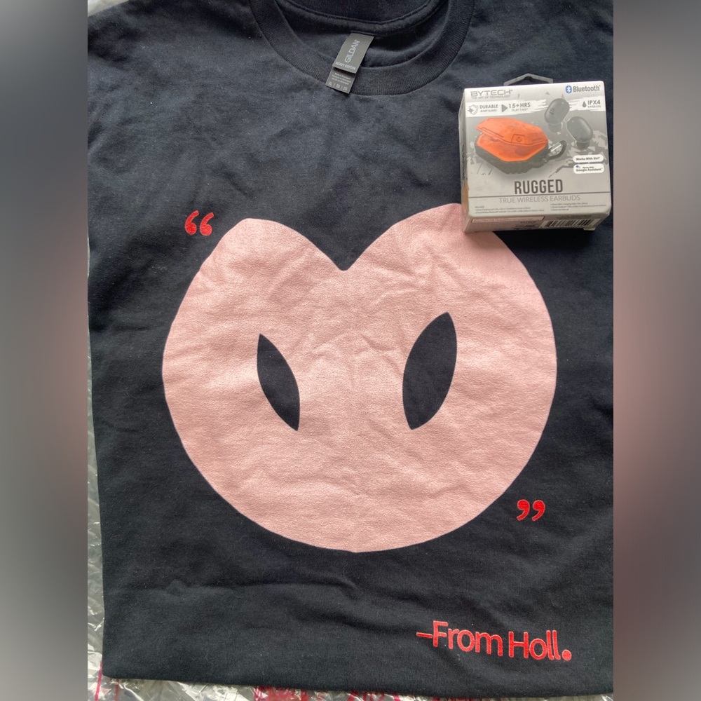 New Graphics Tee XL Black & New Bluetooth Earbuds Orange